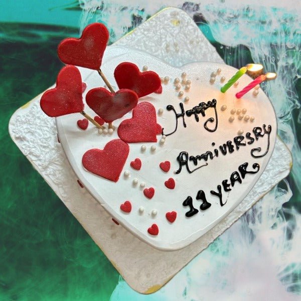 Anniversary Cake Heart